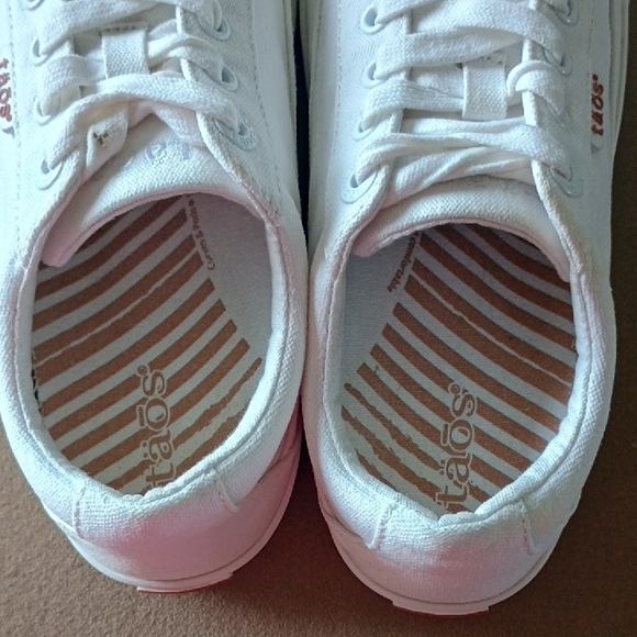 Taos Footwear Classic White Canvas Sneakers - Picture 3 of 8